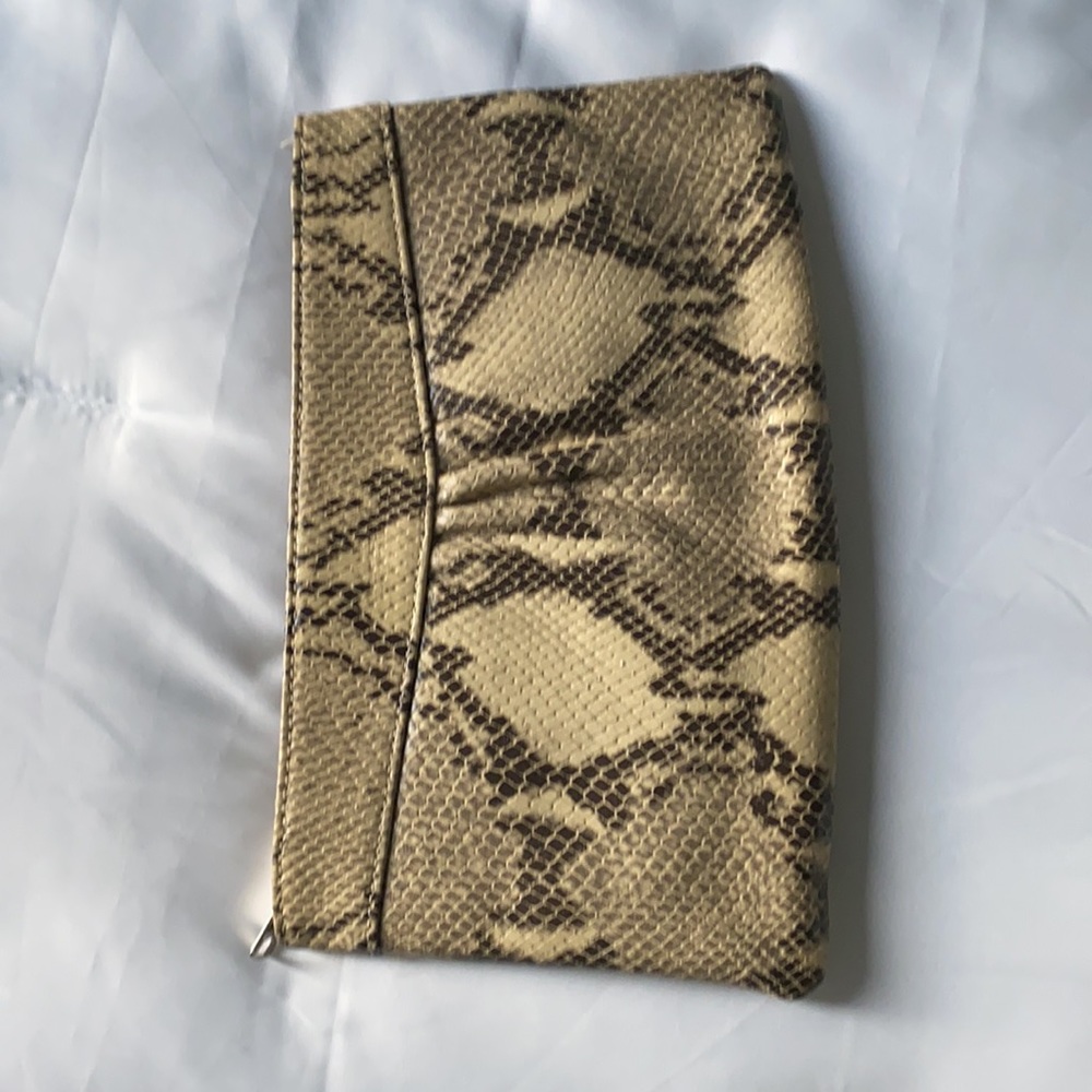Snakeskin clutch - Picture 3 of 3